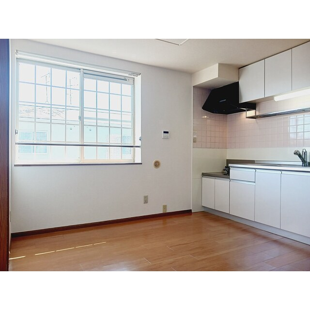 セトル・カンフォタブルのその他