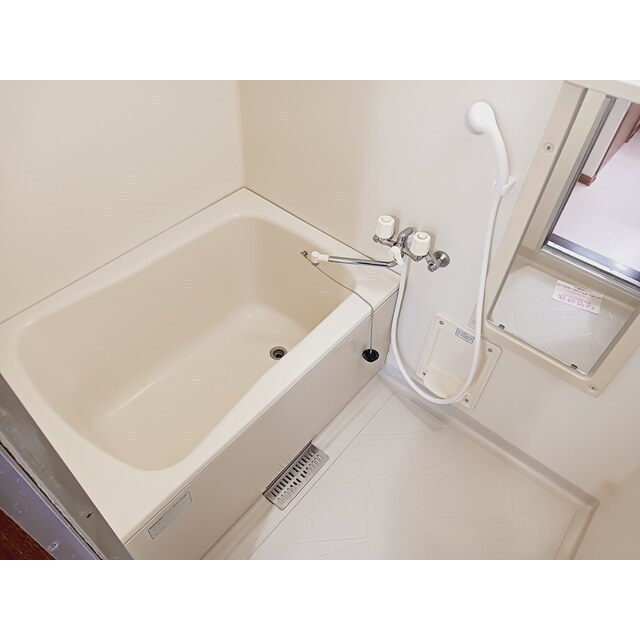 セトル・カンフォタブルの浴室