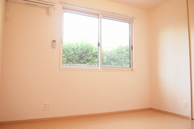 【内装】 | アンアミ | 洋室