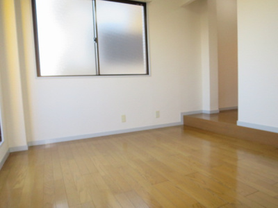 【居間・リビング】 | サングレイスＫ | 洋室6帖(フローリング)