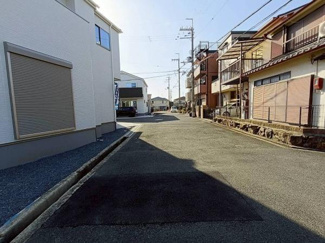 【前面道路含む現地写真】