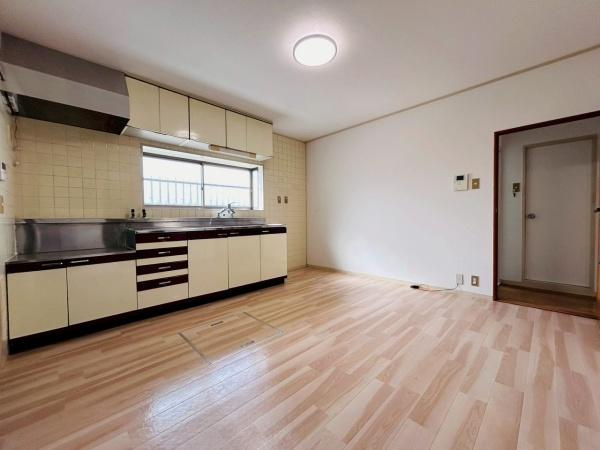 【居間・リビング】