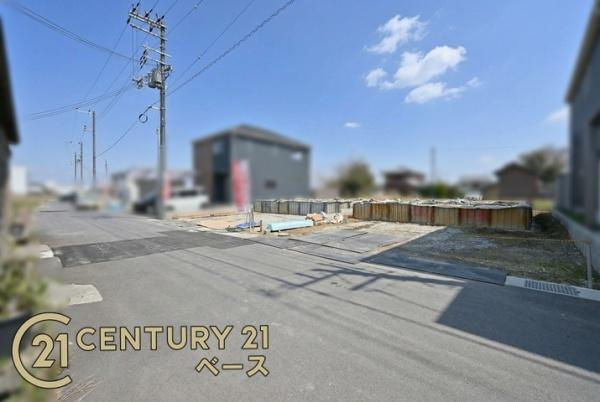 クレイドルガーデン東辻 １号棟 ／新築一戸建の前面道路含む現地写真|■現地撮影写真■前面道路約５ｍでお車の出し入れも楽々！
