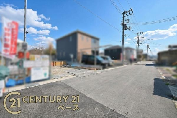 クレイドルガーデン東辻 ３号棟 ／新築一戸建の前面道路含む現地写真|■現地撮影写真■前面道路約５ｍでお車の出し入れも楽々！