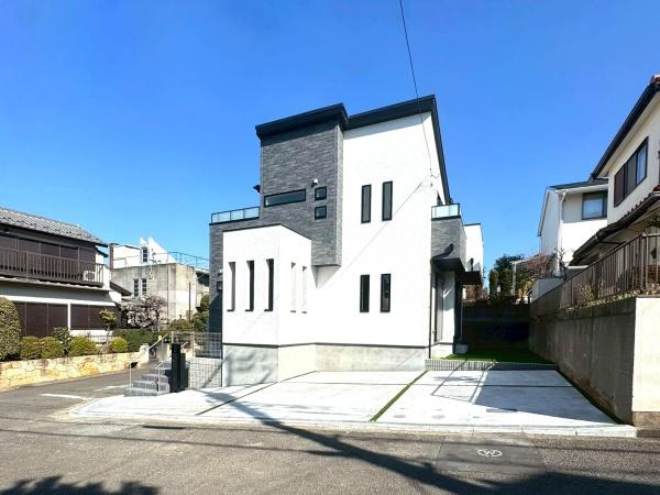 横浜市都筑区東山田４丁目の新築一戸建の外観|スタイリッシュな外観です！