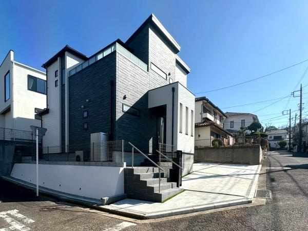 横浜市都筑区東山田４丁目の新築一戸建の前面道路含む現地写真|車の通りも少なくて過ごしやすい場所です。
