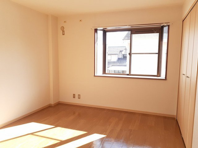 ハイフォーレストの内装|明るい室内です