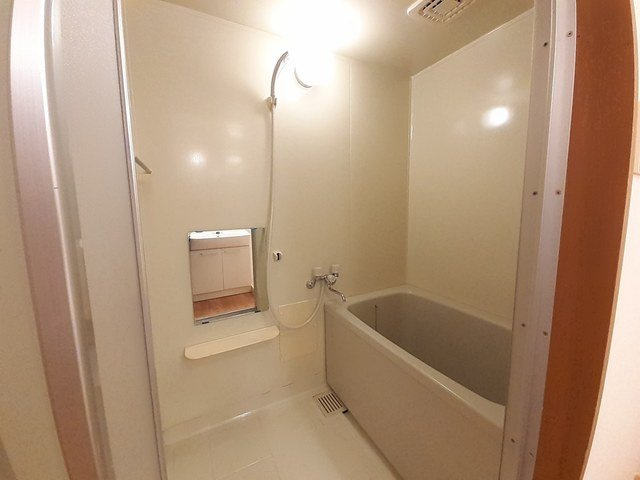 ハイフォーレストの浴室|お風呂で日々の疲れを落としましょう