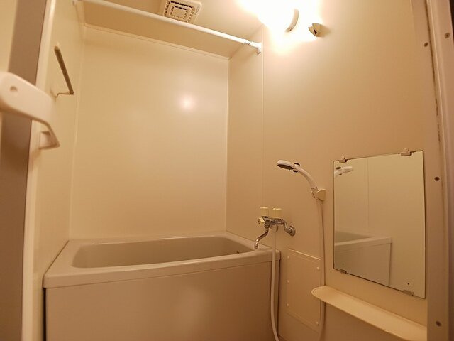 ラフォンテーヌⅠの浴室|お風呂で日々の疲れを落としましょう