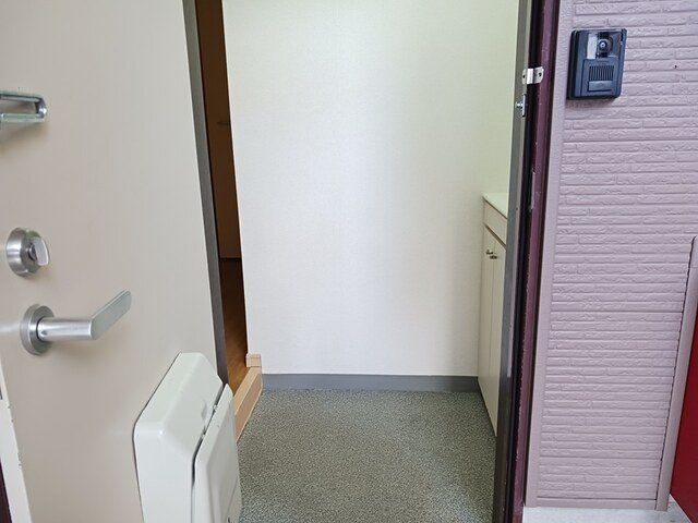 ラフォンテーヌⅠの玄関|落ち着いた玄関です