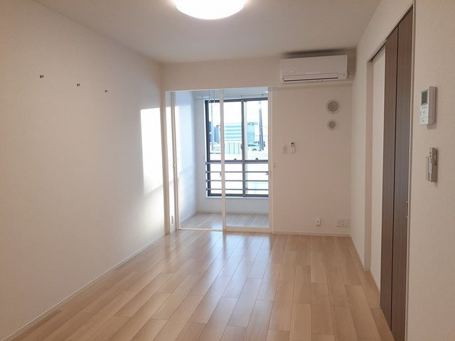 プラウド　横田Ⅲの居間・リビング|使いやすい居間です