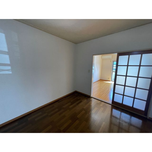 コーポアゼリアの居間・リビング