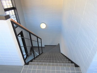 レオパレスプレジール城北Ｂのその他|階段上からのアングルです