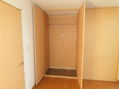 レオパレスプレジール城北Ｂの内装|大きい収納スペースがあります