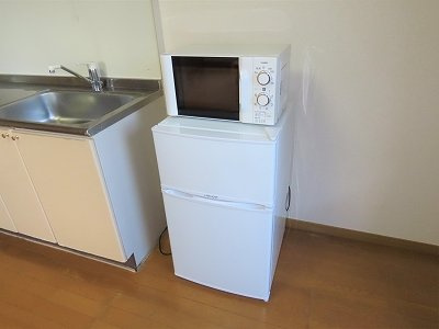 レオパレスプレジール城北Ｂのその他|電子レンジ、冷蔵庫完備