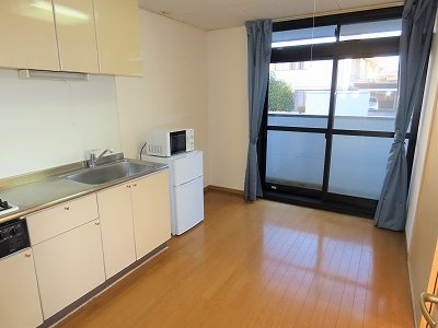 レオパレスプレジール城北Ｂの居間・リビング|フローリングのお部屋です