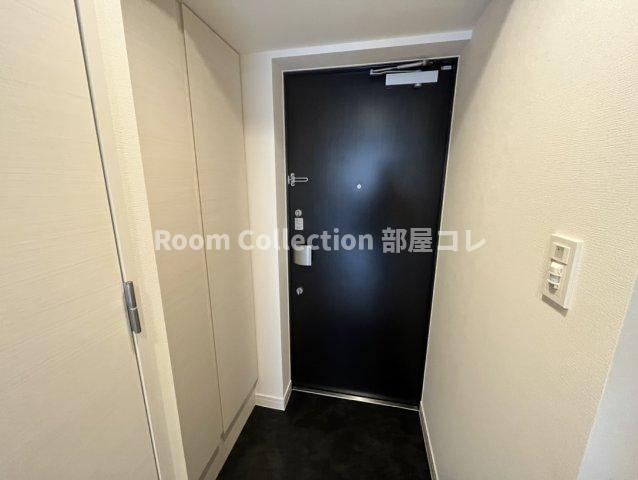 ディアレイシャス尾頭橋の玄関|※同物件他部屋写真
反転、色違いの場合有
現況優先