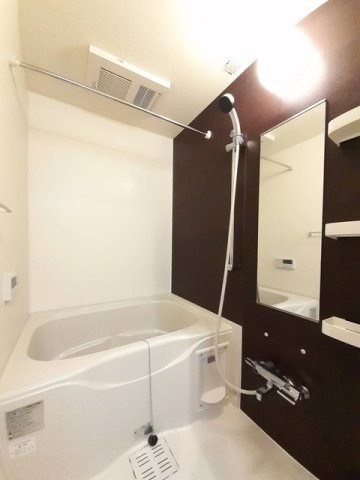 メゾン・ド・ソレイユの浴室