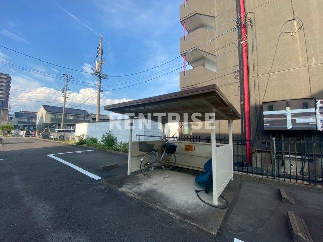 DUPLEX 国王82の玄関