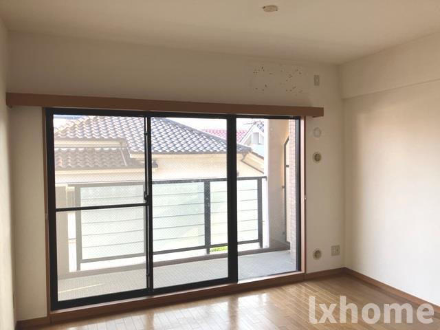 コスモ茨木上穂積の居間・リビング