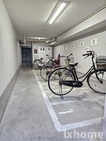 モアクレストの駐車場|駐輪場