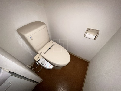 【トイレ】 | ジュネーゼグラン南堀江 | ジュネーゼグラン南堀江　温水洗浄便座