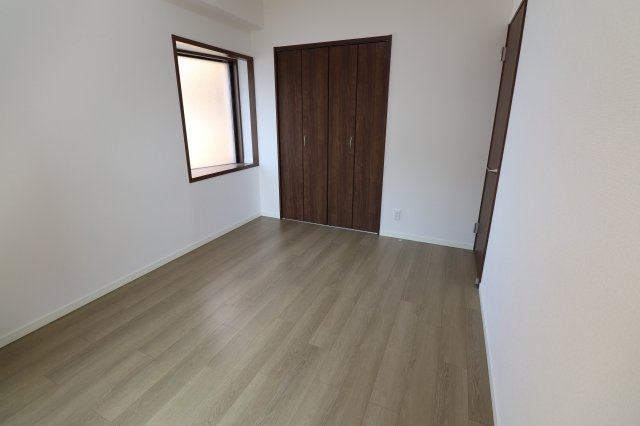 ライオンズマンションリバーサイド久留米の洋室