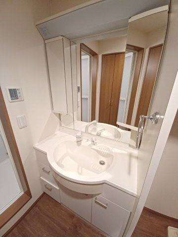 アルメゾンロシニョールの洗面所|使いやすい洗面所です