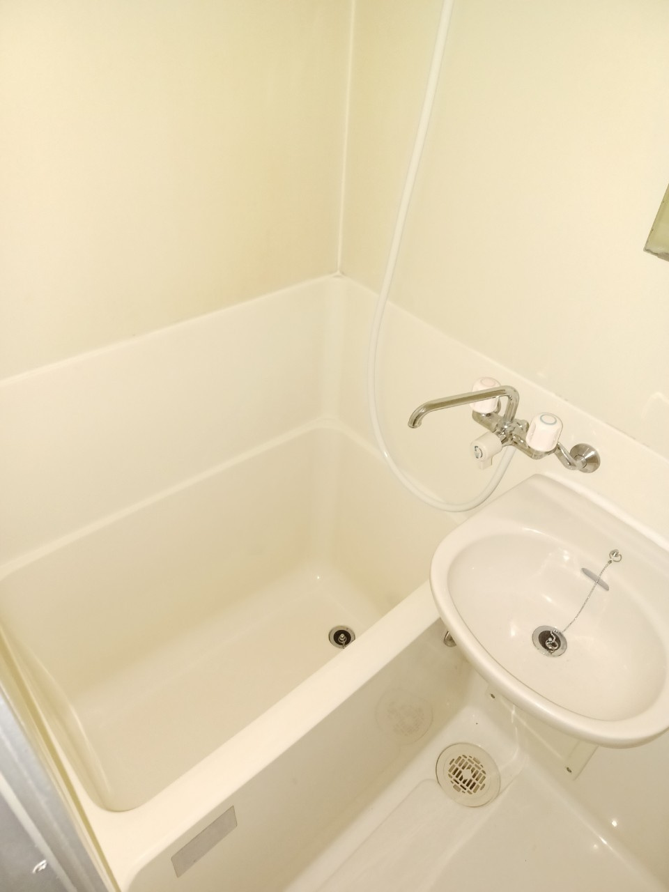 シティパレス泉町の浴室|ゆったり過ごせるお風呂です