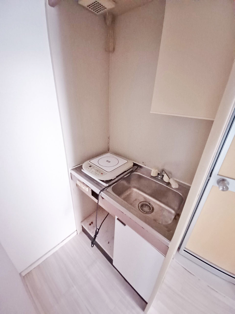 シティパレス泉町のキッチン|コンパクトなキッチンで掃除もラクラク