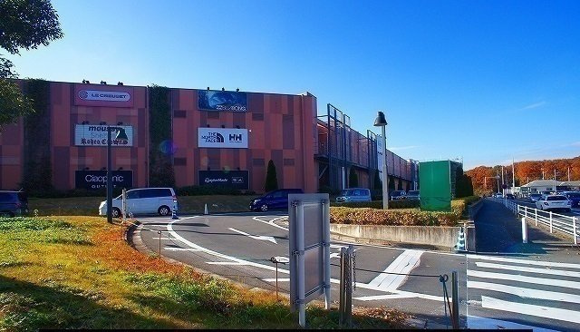 サンシャイン　ヒルズの周辺|三井アウトレットパーク入間まで2700m
