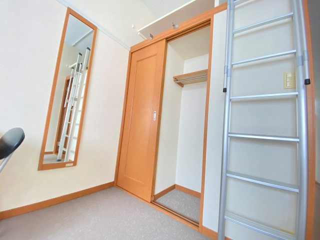 レオパレスバイオレットの内装|内装は落ち着いています