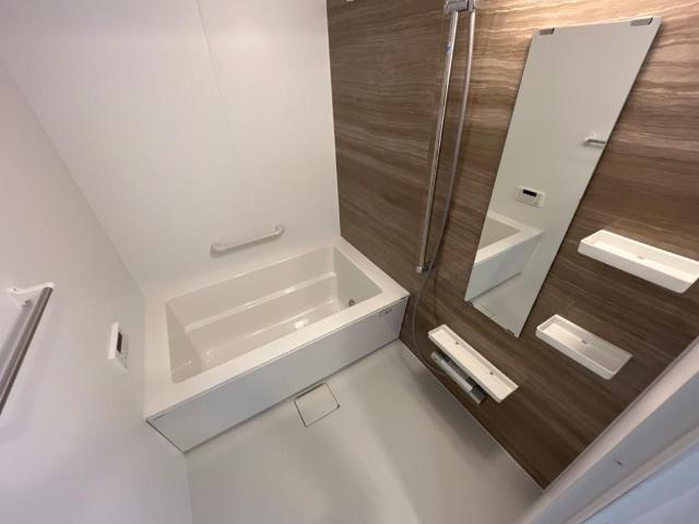 フォルトゥーナ(毛呂山町岩井西アパート新築工事)の浴室|ユニットバス（イメージ）