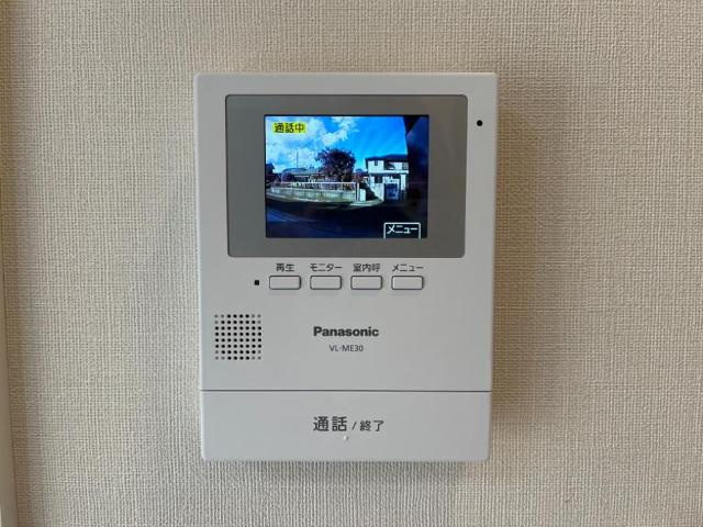 フォルトゥーナ(毛呂山町岩井西アパート新築工事)の内装|カメラ付インターホン（イメージ）