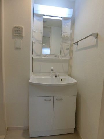 リブリ・コウゲン所沢の洗面所|使いやすい洗面所です