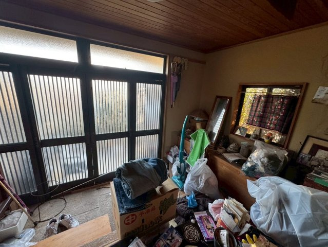 －三丁目不動産-　深谷市新井　中古戸建の玄関|シンプルで使いやすい玄関です