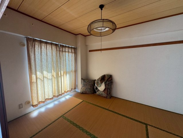 －三丁目不動産-ダイアパレスビッグウィング深谷338の和室|和室があれば客間としても活用できます