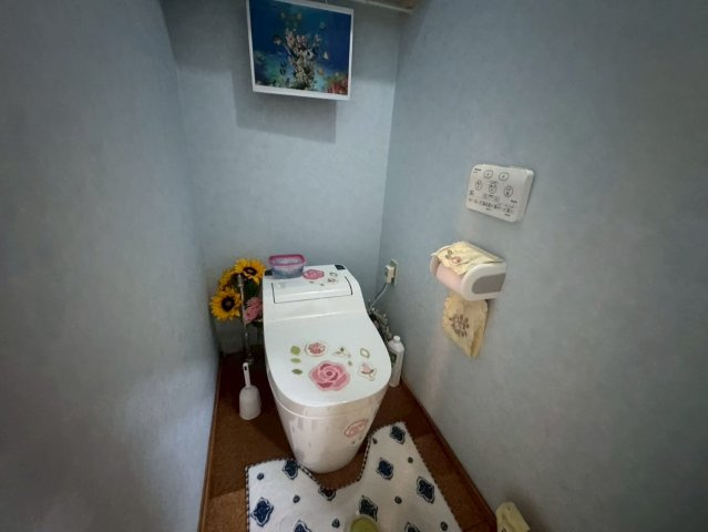 -三丁目不動産-　ダイアパレスビッグウィング深谷のトイレ|清潔感のあるトイレです