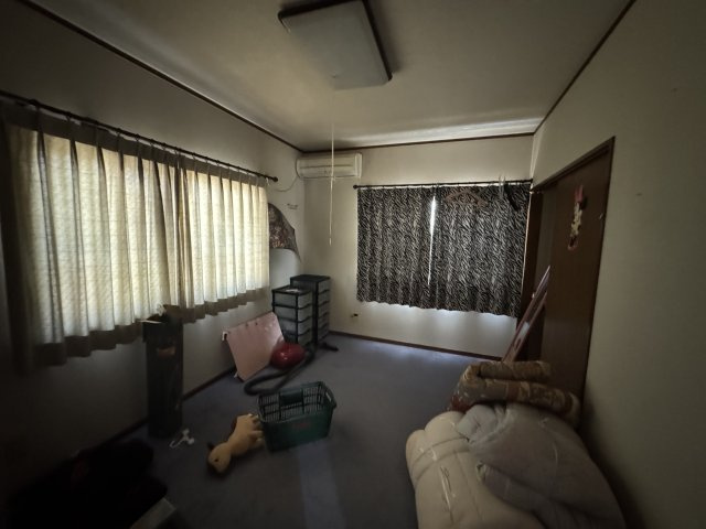 -三丁目不動産-　熊谷市久保島　敷地広々の洋室|きれいな洋室です