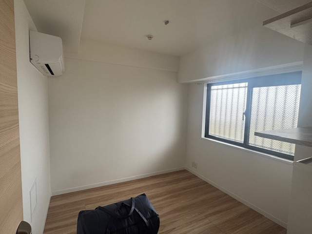 前川公園ローヤルコーポの洋室|きれいな洋室です