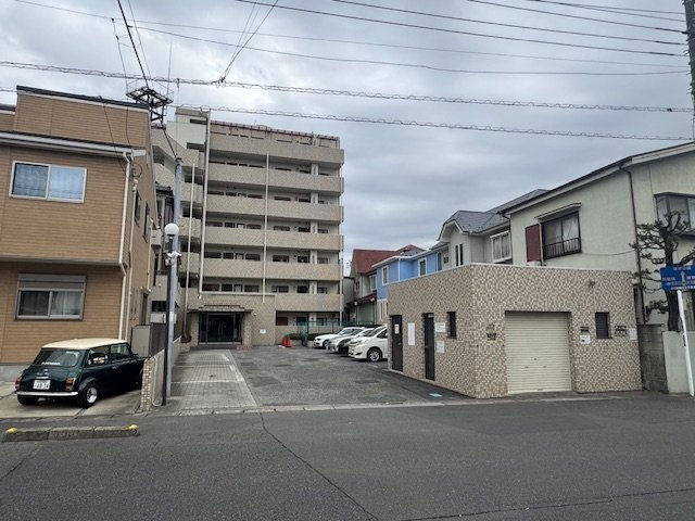 前川公園ローヤルコーポの外観|落ち着いた雰囲気の外観です