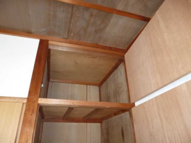 酒津多田貸家　東の収納|LDK収納