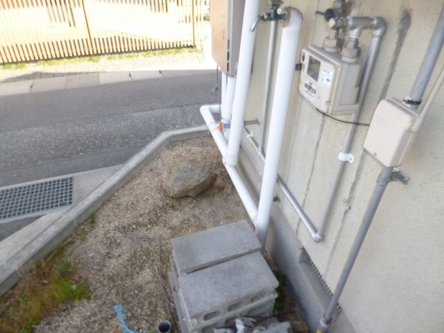 酒津多田貸家　東のその他|外部洗濯機置き場