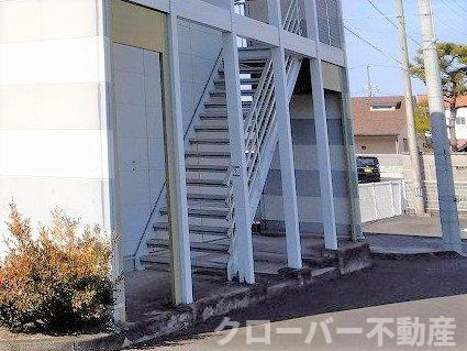 レオパレスＲｕｈｅの外観