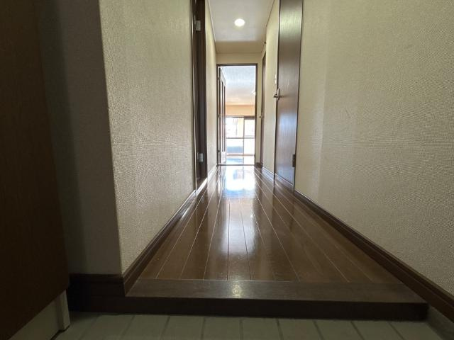 サンタプレイス岡崎の内装|廊下