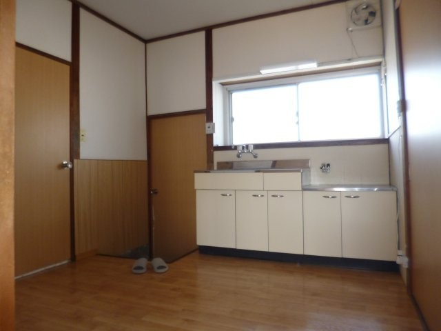 倉敷市酒津の一戸建てのキッチン