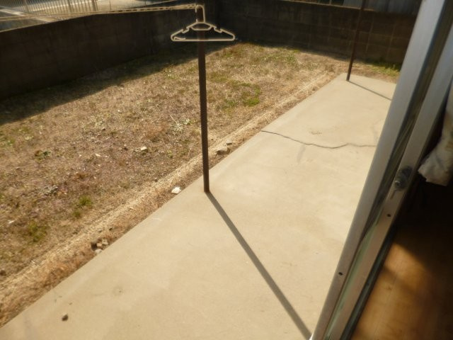 酒津多田貸家　西の庭|テラス