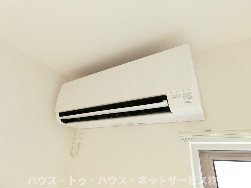 リブリ・C Westのその他