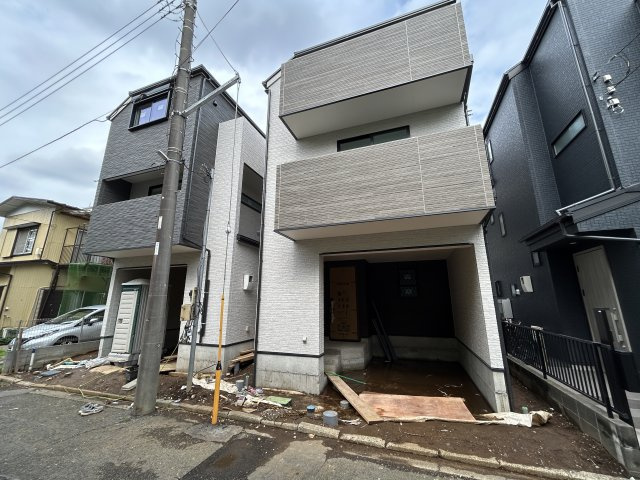 【横浜市西区北軽井沢4-29全２棟新築戸建て】★仲介手数料無料★（宮谷小学校・軽井沢中学校）