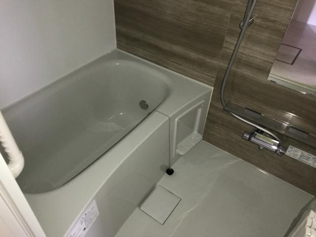 ヒルトップ屋敷町の浴室|バス